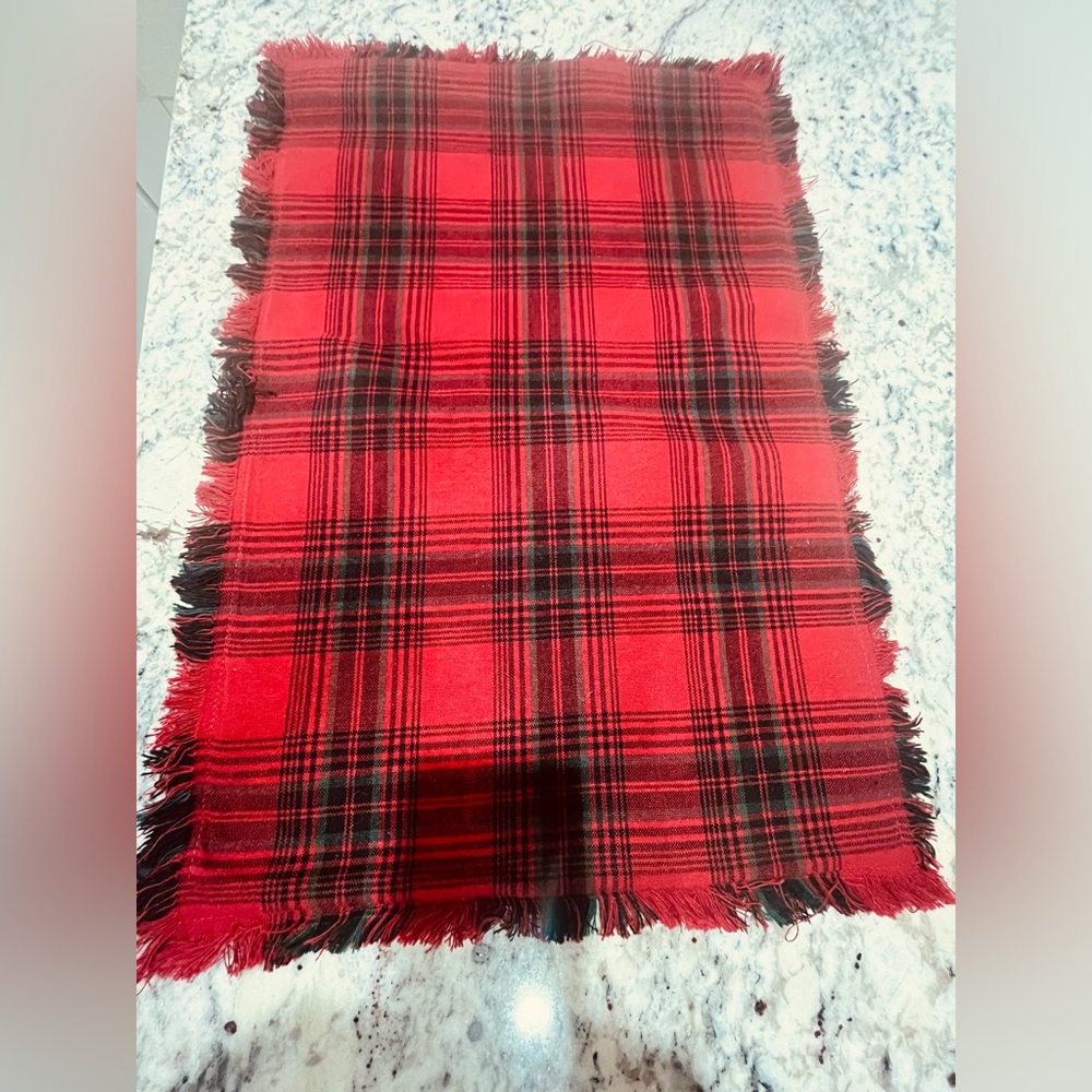 Set of 6 Christmas placemats. Ralph Lauren style